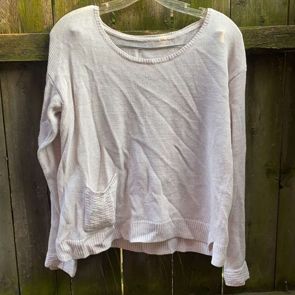Light pocketed sweater sz. S